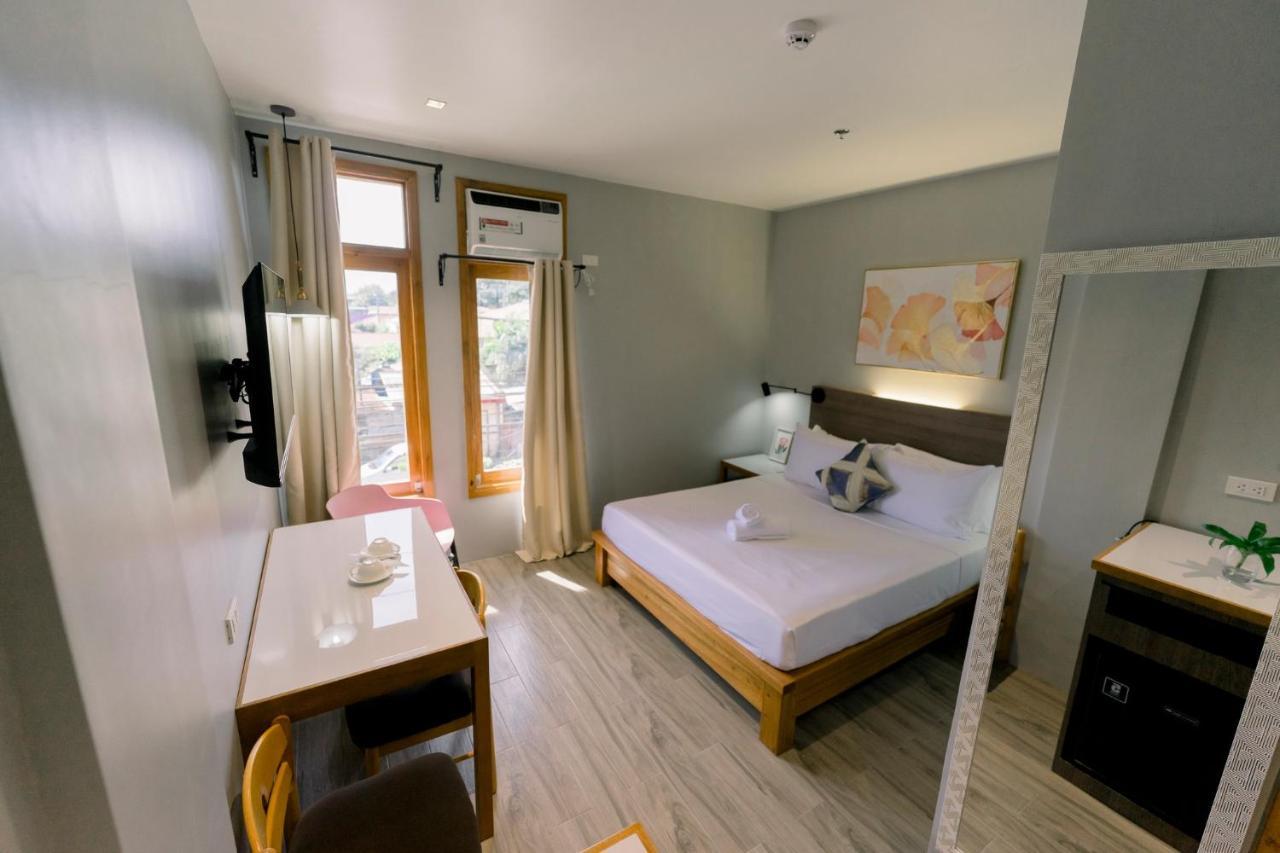 Madonna Hometel And Suites New Pandan Panabo Ngoại thất bức ảnh