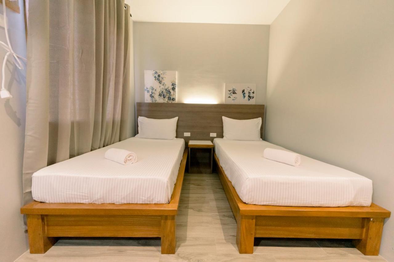 Madonna Hometel And Suites New Pandan Panabo Ngoại thất bức ảnh