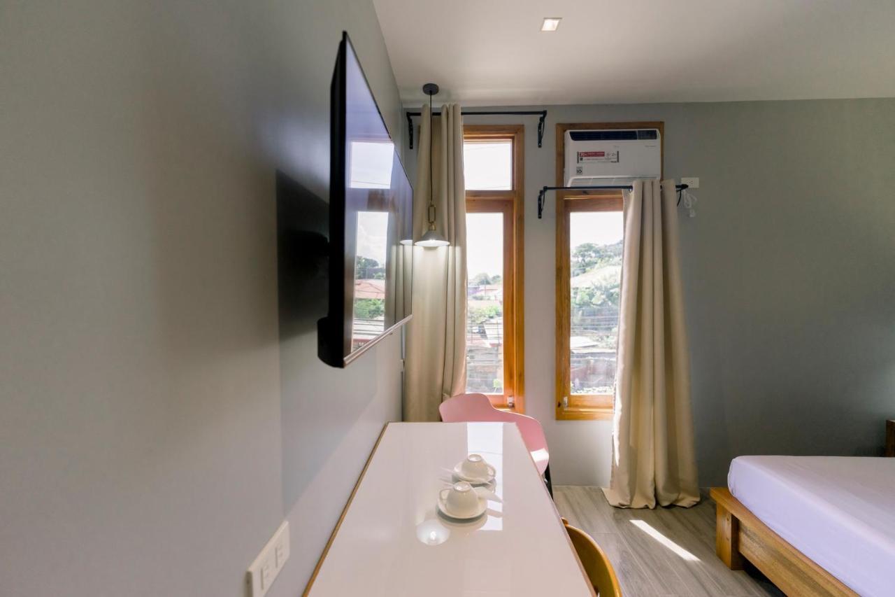Madonna Hometel And Suites New Pandan Panabo Ngoại thất bức ảnh