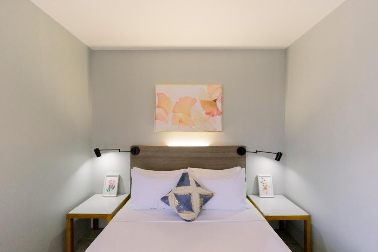 Madonna Hometel And Suites New Pandan Panabo Ngoại thất bức ảnh
