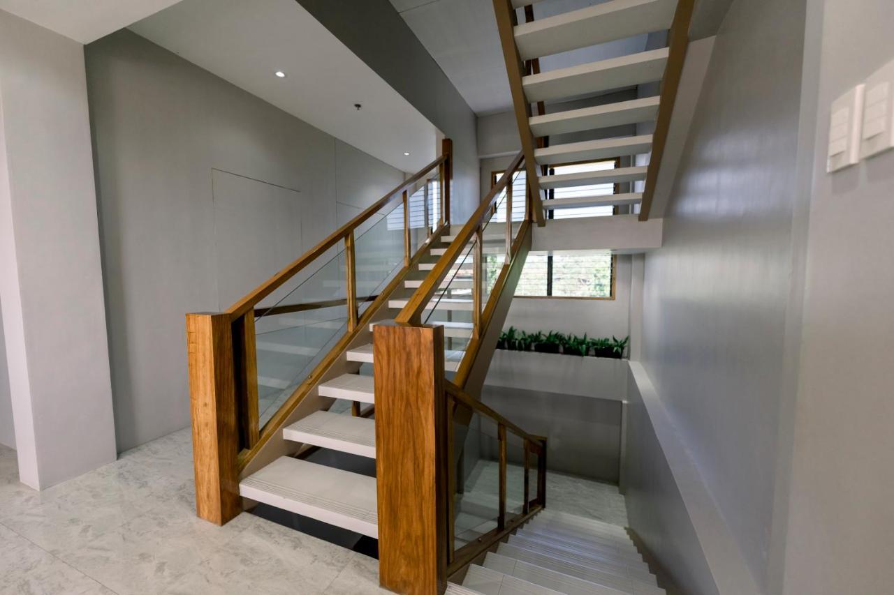 Madonna Hometel And Suites New Pandan Panabo Ngoại thất bức ảnh