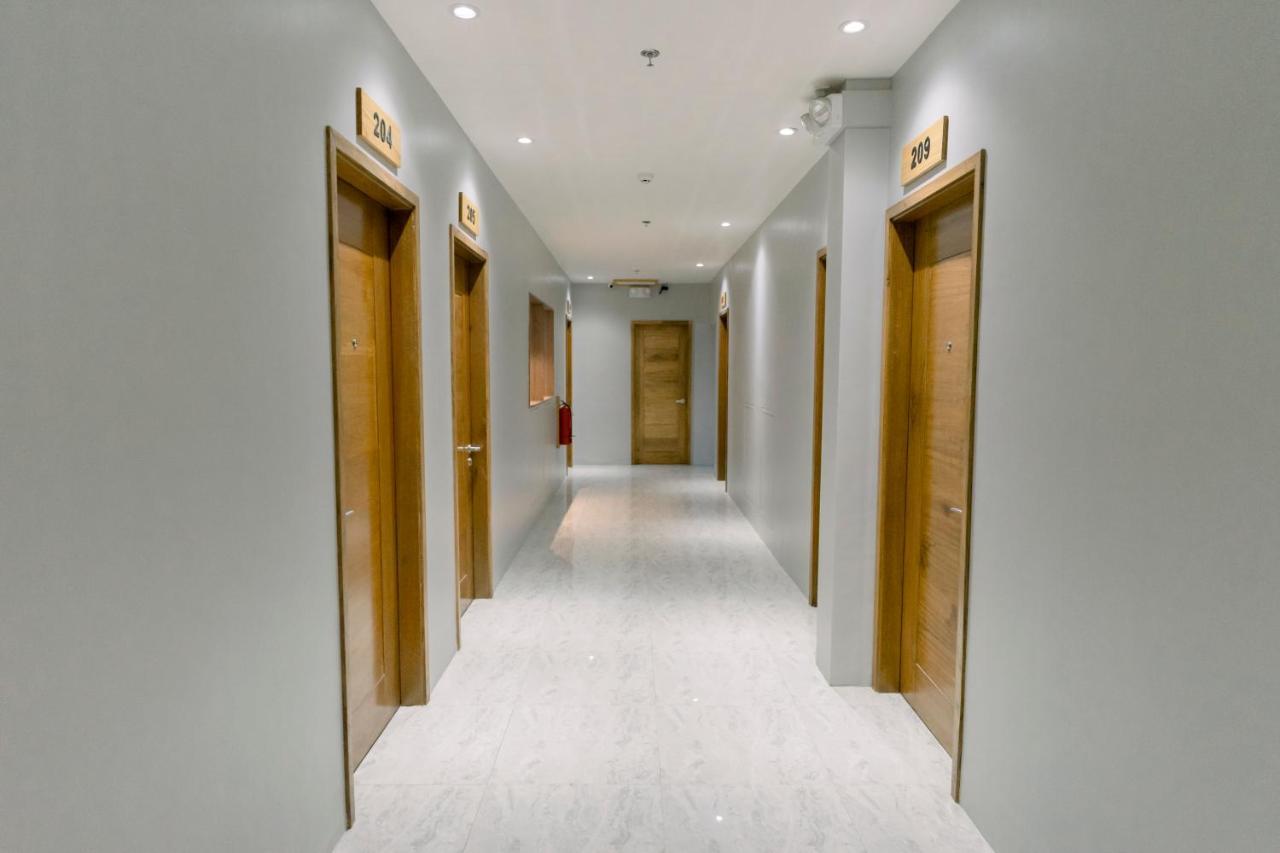 Madonna Hometel And Suites New Pandan Panabo Ngoại thất bức ảnh
