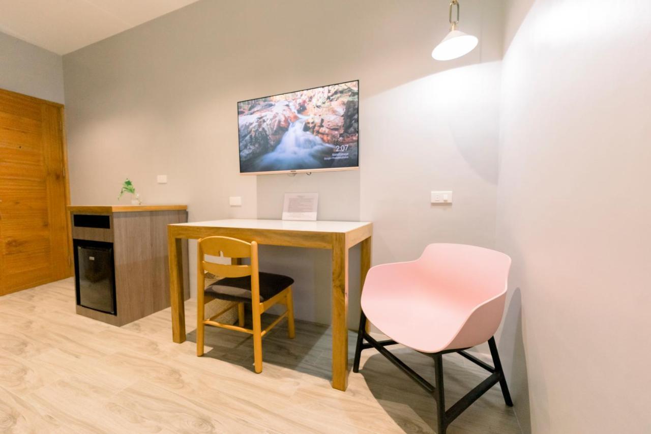 Madonna Hometel And Suites New Pandan Panabo Ngoại thất bức ảnh