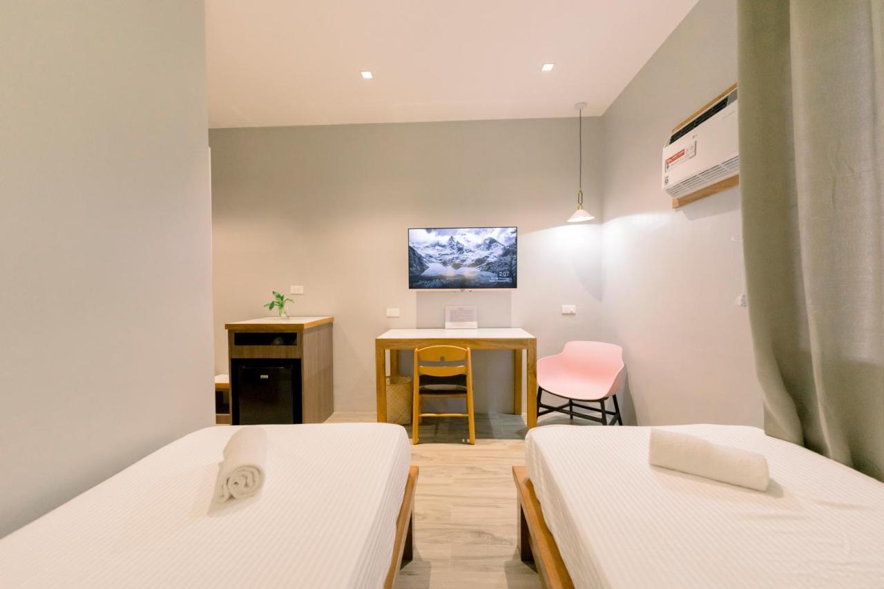 Madonna Hometel And Suites New Pandan Panabo Ngoại thất bức ảnh
